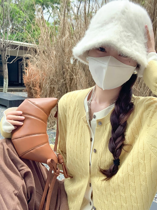 <曾小咸推荐>现货秒杀 ！微信超特价！韩系假两件毛织开衫 日常199.99 立减110 秒杀89.99！！加绒休闲裤 秒杀89.99！ 休闲裤（不加绒） 秒杀79.99！ 商品图5