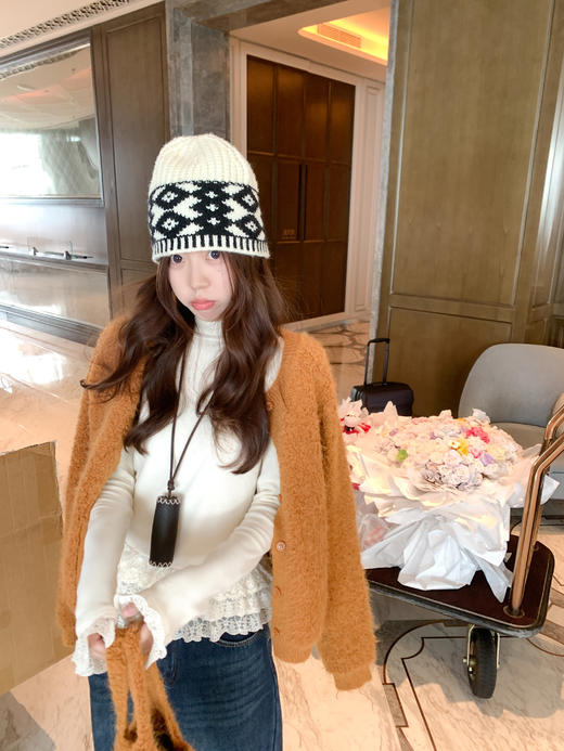 <曾小咸推荐>现货秒杀 ！微信超特价！半高领蕾丝边打底衫 日常149.99 立减80 秒杀69.99！毛衣开衫（带包包） 秒杀89.99！ 商品图9