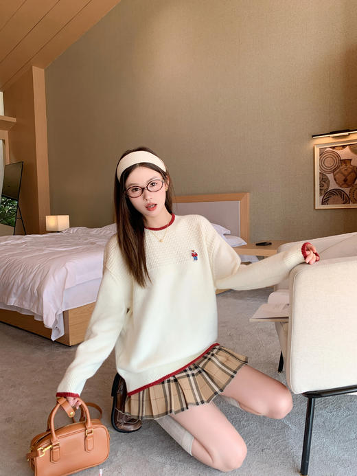 <曾小咸推荐>现货秒杀 ！微信超特价！小熊刺绣撞色边毛衣 日常179.99 立减90 秒杀89.99！！ 商品图6