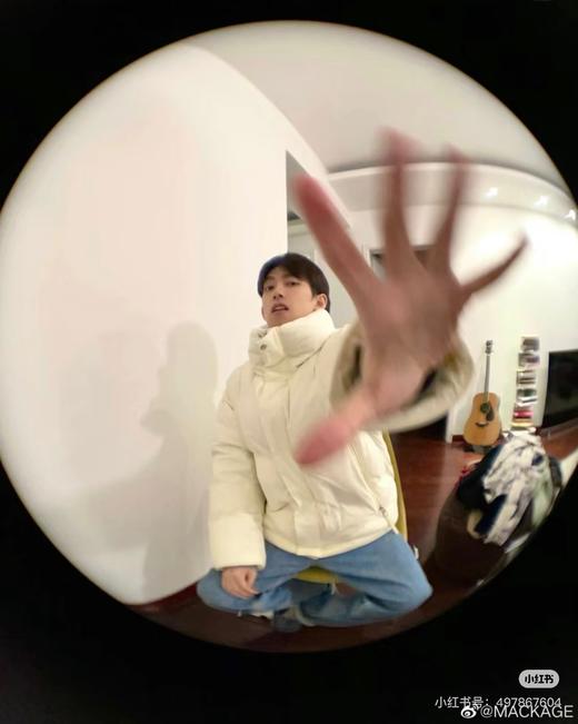 一店d 迈凯奇第三款羽绒服福利 ❗️之前收过的都懂我们的品质 不多说了 这次安排的轻云朵系列
说实话我给你们的真的价格有点狠 毕竟之前出厂六七百的东西哦 商品图6