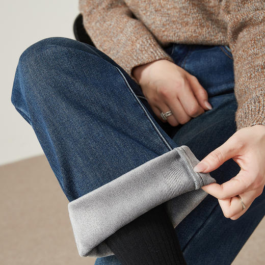 【厚绒-窄版-直筒牛仔】逸阳冬加绒加厚弹力宽松显瘦保暖直筒裤7308 商品图5