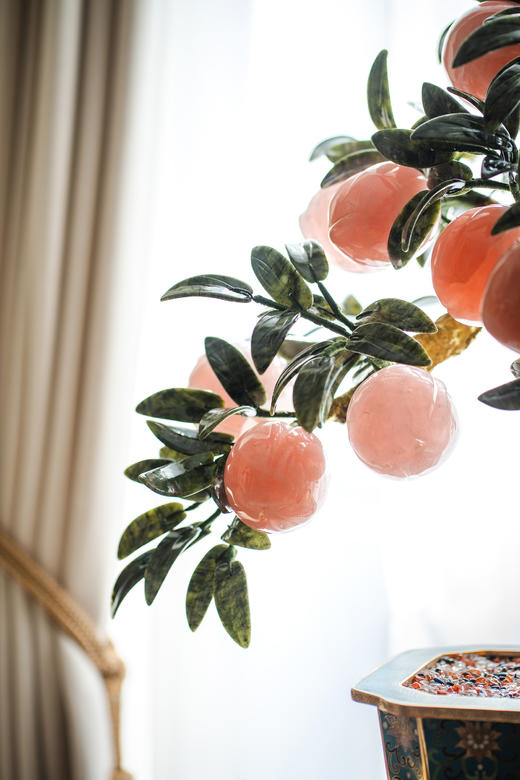 【已售】独角鹿西洋古董中国出品宝相花纹景泰蓝盆装饰「粉晶仙桃」珍宝像生盆景一对 商品图7