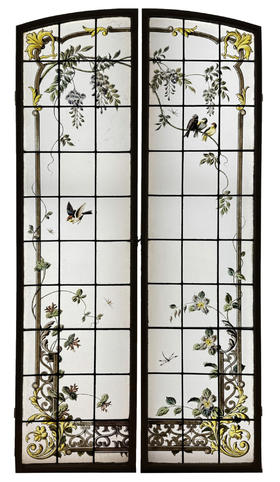 独角鹿西洋古董19世纪末法国出品新艺术风格繁花鸟雀主题彩绘玻璃花窗一对