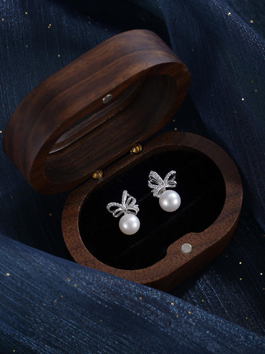 子佩集【小情结】银S925珍珠惜王妃耳钉【MZEH006】7.8mm珠蝴蝶结2601 商品图3