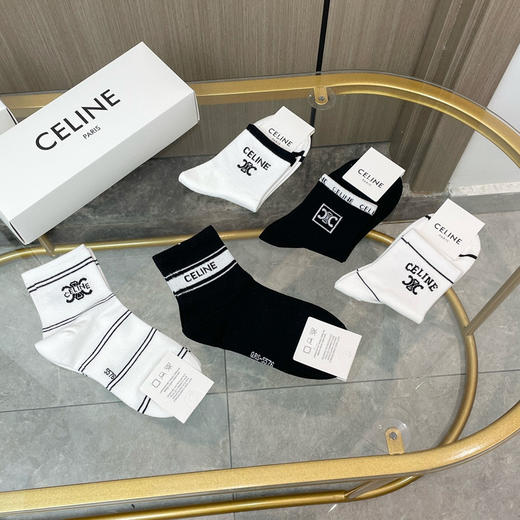 秋冬特惠💰130【一盒五双】赛琳袜子 爆款中筒袜 高版本 商品图3