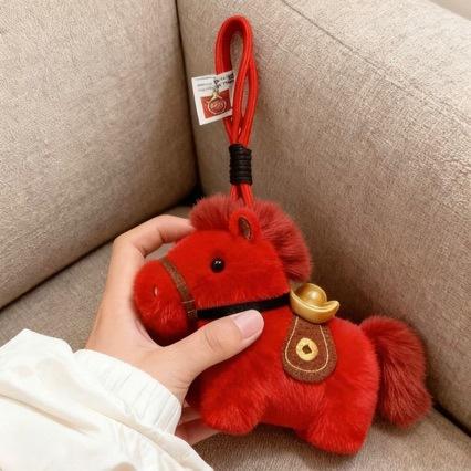 【灵动造型❗️精致可爱】红色马年吉祥物公仔元宝小马挂件书包包钥匙扣车挂饰马上有钱礼物。jc 商品图2