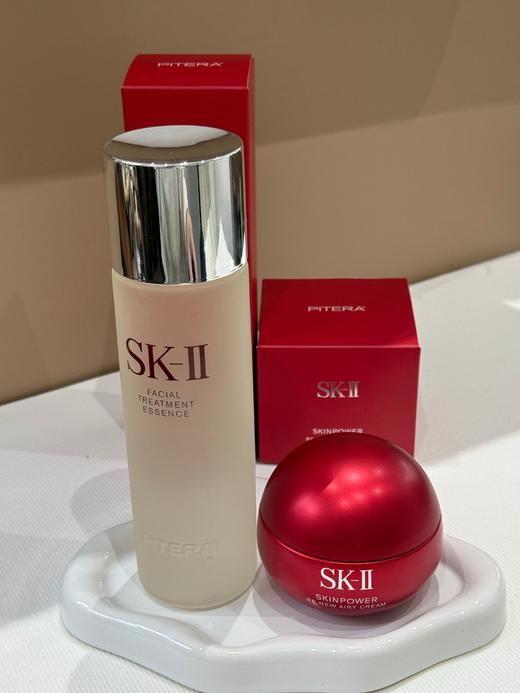 心选丨【香港直邮】【礼盒礼袋】sk2新版大红瓶面霜80g+神仙水新版230ml【礼盒礼袋】 合并订单不发货 商品图2