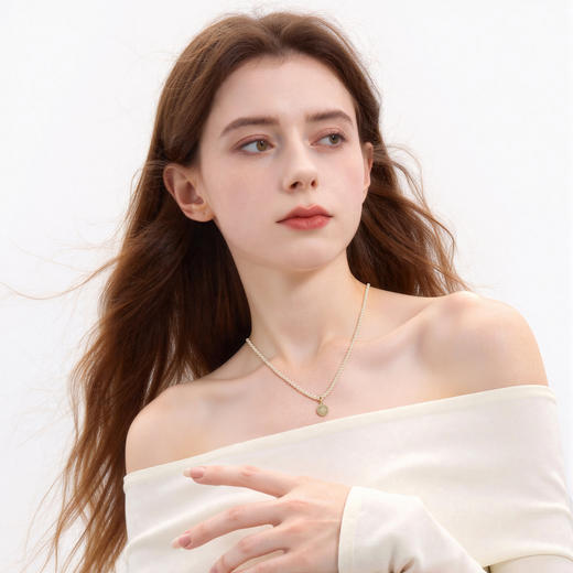 三彩2026新款珍珠串珠圆牌吊坠项链轻奢锆石复古高级氛围感优雅 商品图1