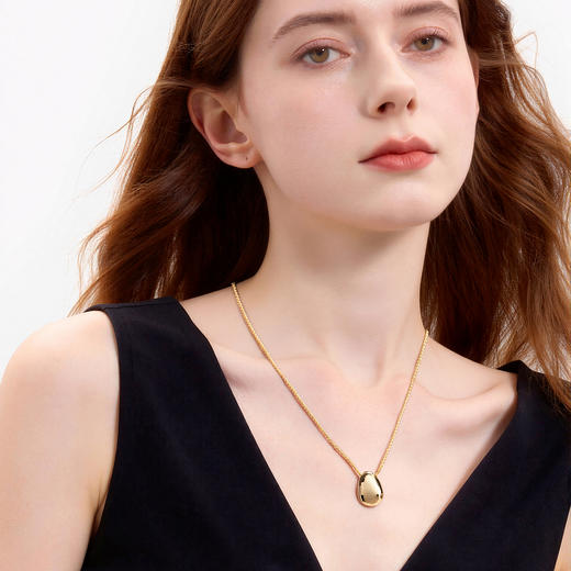 三彩2026新款极简风亮面水滴吊坠项链编织金属高级通勤约会 商品图1