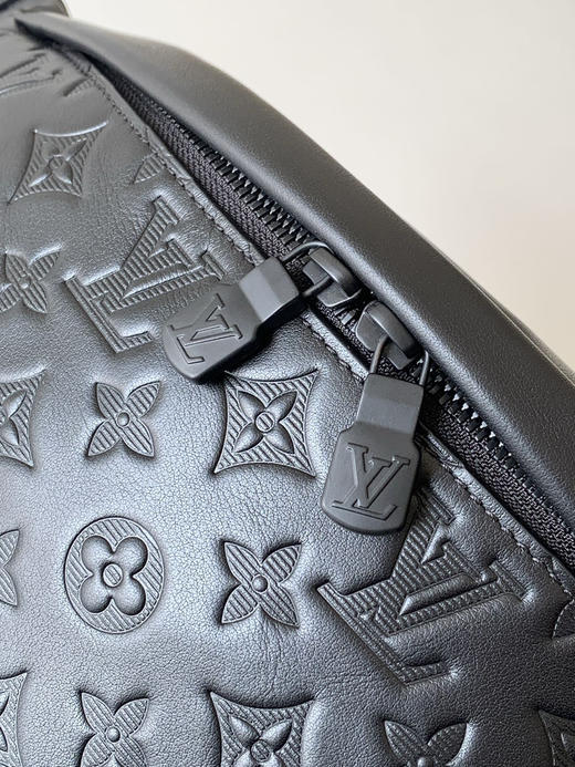 秋冬特惠💰1350 渠道级LV【全钢五金 MB163c01变码芯片】te级LV 全套包装 M44388 压花大号 此款 Discovery 腰包 商品图4