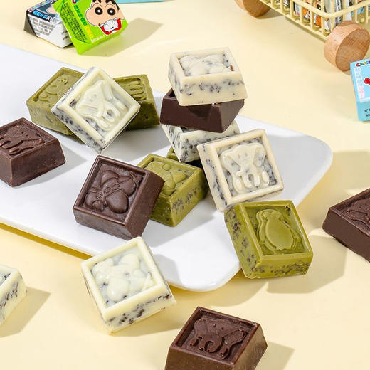 蜡笔小新曲奇巧克力 4盒装配礼盒袋（75g/盒） 商品图2