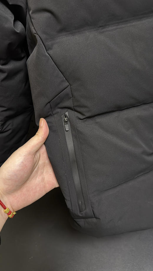 原单正品迪桑特DESCENTE TRAINING系列 运动休闲舒适通勤面包羽绒服 
M-3XL 商品图3