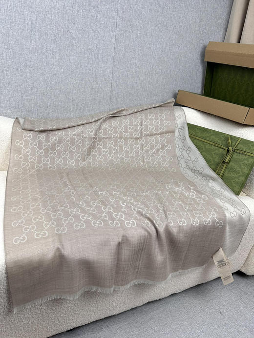 秋冬特惠💰350 古驰围巾 【四季双娇！GG双面中等薄款真丝羊毛围巾！！】 商品图2