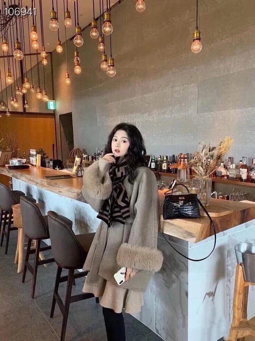 秋冬特惠💰260 芬迪家围巾【时髦好看 这种Fe一定要见好就收】 商品图2