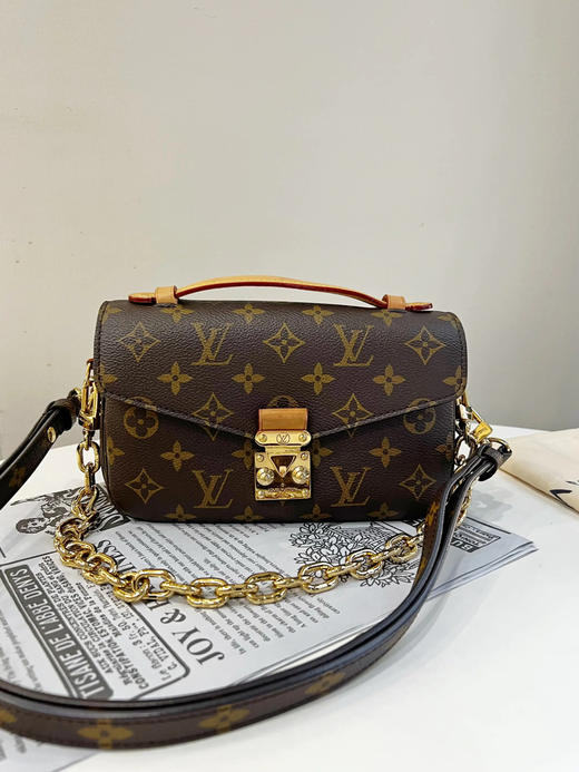 LV 新版 老花 小邮差 斜挎包 商品图0