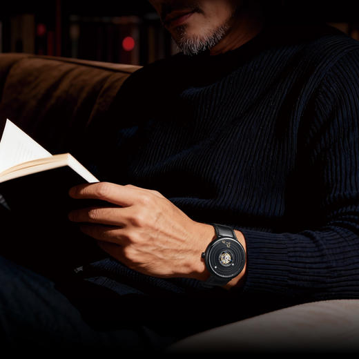 CIGA Design玺佳十二生肖艺术腕表系列·丙午马年限量版 中置陀飞轮男表 限量199只 商品图3