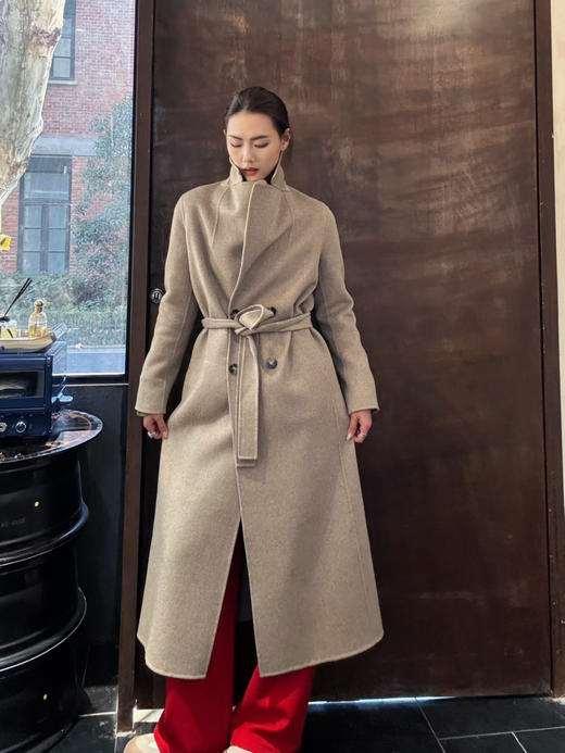 【高级定制】噢蜜ooomeooo纯羊绒翻领手工大衣 商品图0