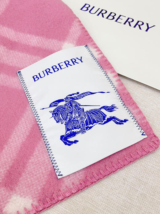 秋冬特惠💰300 巴宝莉围巾 低调的奢侈感 柔美精英高手级别的时髦感围巾 商品图6