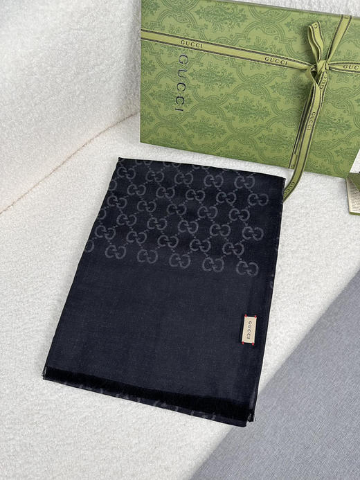 秋冬特惠💰350 古驰围巾 【四季双娇！GG双面中等薄款真丝羊毛围巾！！】 商品图0