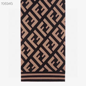 秋冬特惠💰260 芬迪家围巾【时髦好看 这种Fe一定要见好就收】