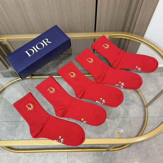秋冬特惠💰130【一盒五双】迪家袜子 红红火火过年袜 字母男女款刺绣高筒袜子 商品图1