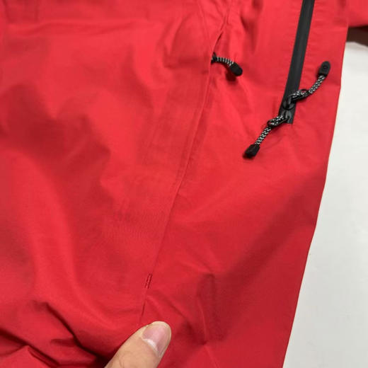 韩单正品专业级 THE NORTH FACE北面 巅峰系列GTX硬壳轻型防水冲锋衣

剩XL XXL 

XL建议160-180斤 XXL180-200斤

原价659000韩元 商品图11