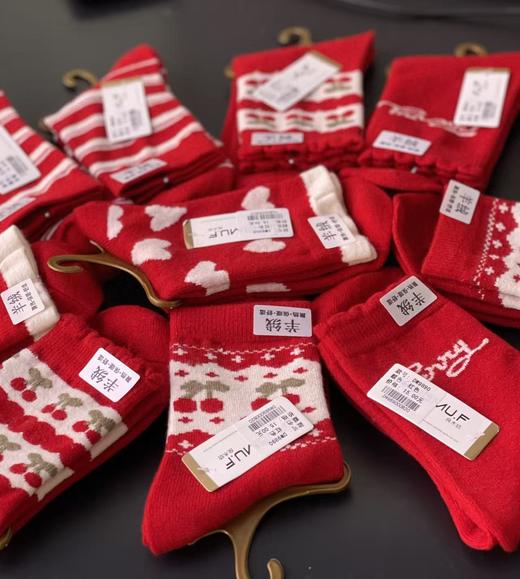 喜庆大红色羊绒棉袜83-82-90 商品图0