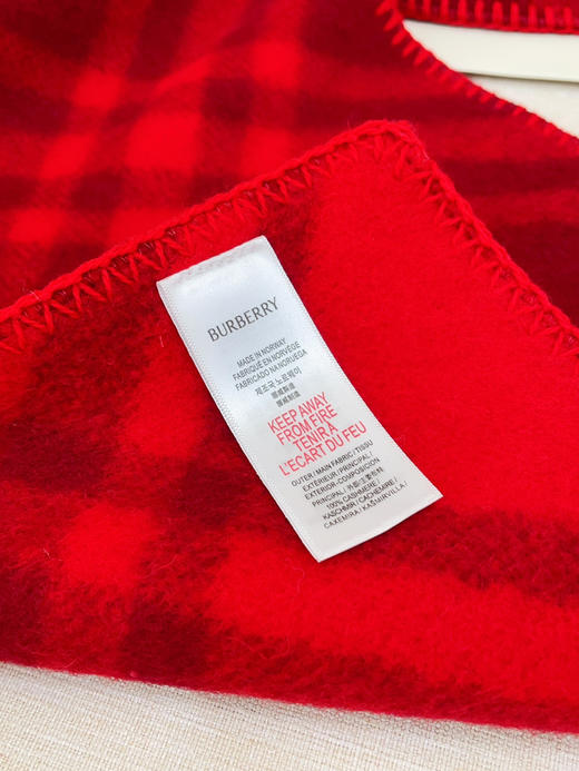 秋冬特惠💰300 巴宝莉围巾 低调的奢侈感 柔美精英高手级别的时髦感围巾 商品图7