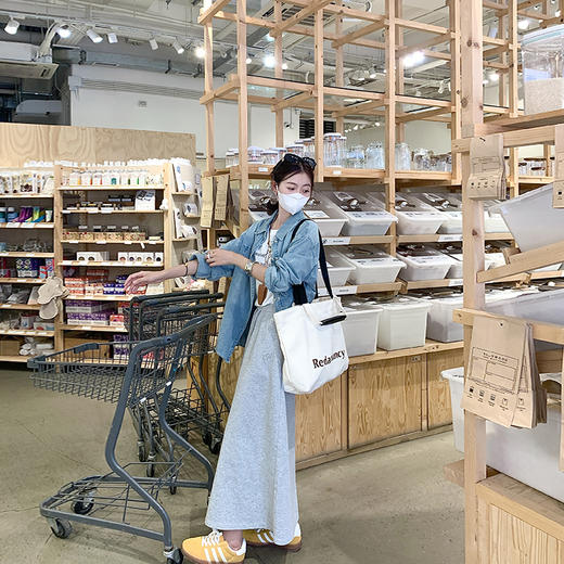 <曾小咸推荐>现货秒杀 ！微信超特价！复古水洗蓝牛仔衬衫 日常189.99 立减100 秒杀89.99！！短袖 秒杀59.99！！ 商品图3