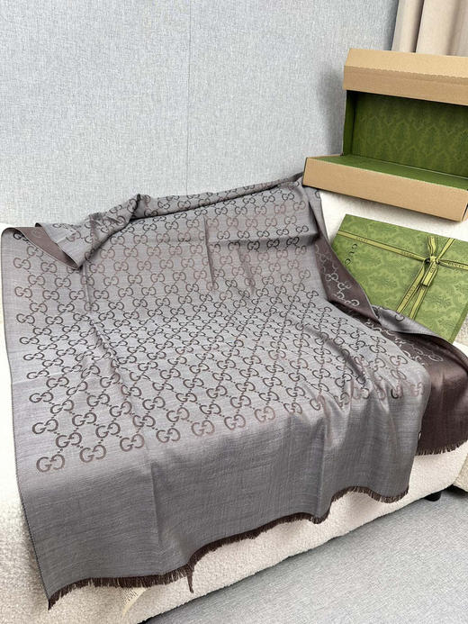 秋冬特惠💰350 古驰围巾 【四季双娇！GG双面中等薄款真丝羊毛围巾！！】 商品图2