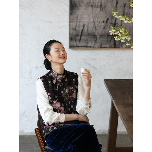 牧衣游原创 61姆米重磅龙纹金箔捻丝上九楷宋锦马夹古风中式 半暮 商品图1