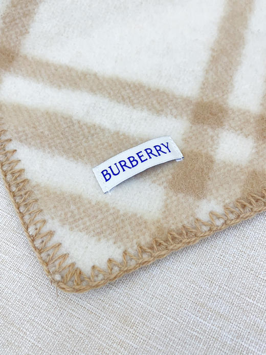 秋冬特惠💰300 巴宝莉围巾 低调的奢侈感 柔美精英高手级别的时髦感围巾 商品图8