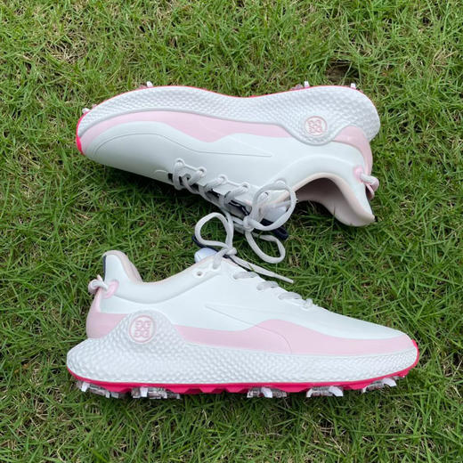 正品 G4 女士高尔夫球鞋，看内长下单。无原盒
36.5/2(内长225)
38/1(内长235)
40/1(内长250)
40.5 /1 （内长255） 商品图3