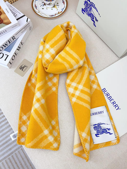 秋冬特惠💰300 巴宝莉围巾 低调的奢侈感 柔美精英高手级别的时髦感围巾 商品图5