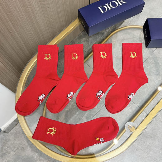 秋冬特惠💰130【一盒五双】迪家袜子 红红火火过年袜 字母男女款刺绣高筒袜子 商品图6