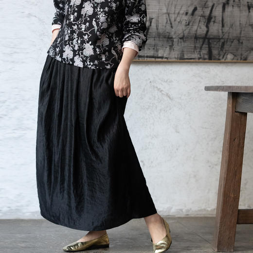 牧衣游原创 丝麻净色半身裙黑色通勤百搭显瘦垂感宽松A字裙 暮四 商品图0