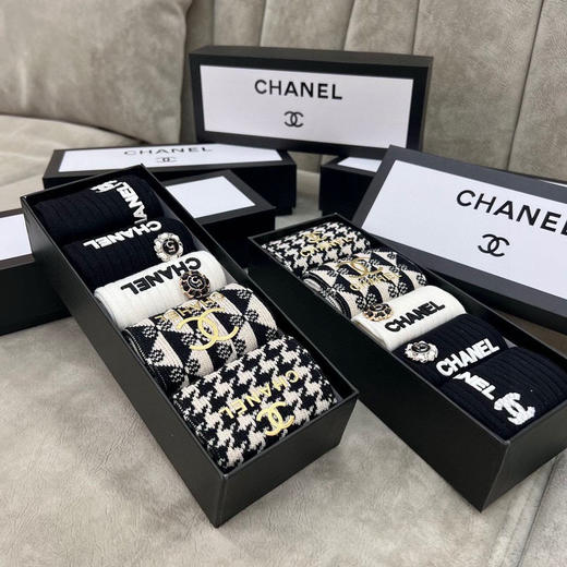 秋冬特惠💰150【一盒五双】香奈儿袜子 中筒袜 商品图3