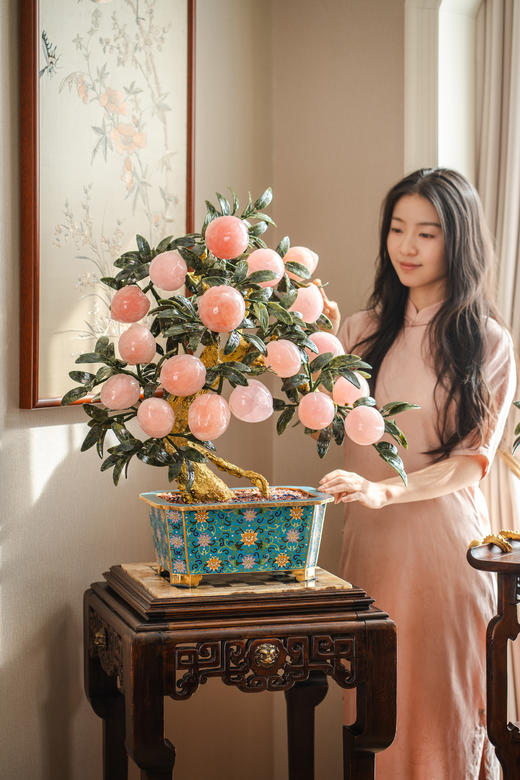 【已售】独角鹿西洋古董中国出品宝相花纹景泰蓝盆装饰「粉晶仙桃」珍宝像生盆景一对 商品图1