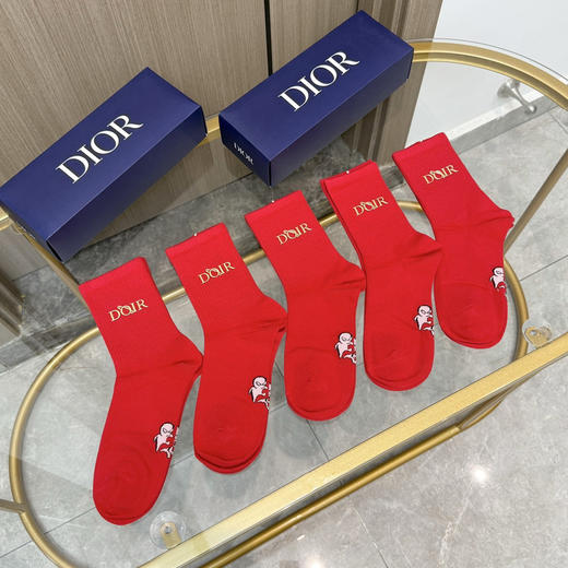 秋冬特惠💰140【一盒五双】迪家袜子 红红火火过年袜 专柜同款字母烫金中长款袜子！ 商品图4