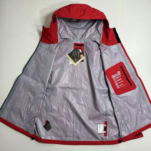 韩单正品专业级 THE NORTH FACE北面 巅峰系列GTX硬壳轻型防水冲锋衣

剩XL XXL 

XL建议160-180斤 XXL180-200斤

原价659000韩元 商品图2