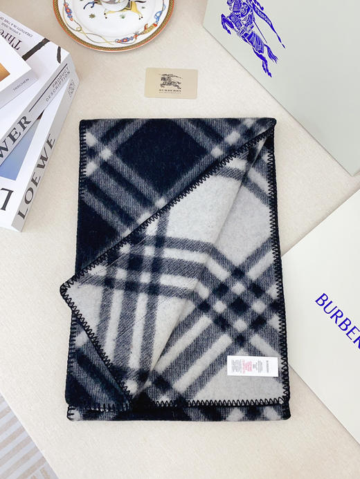 秋冬特惠💰300 巴宝莉围巾 低调的奢侈感 柔美精英高手级别的时髦感围巾 商品图4