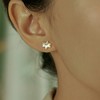 Oflye潮流饰品  S925银白贝母小马耳钉女新款精致高级感锆石轻奢马年耳饰气质耳环 商品缩略图0
