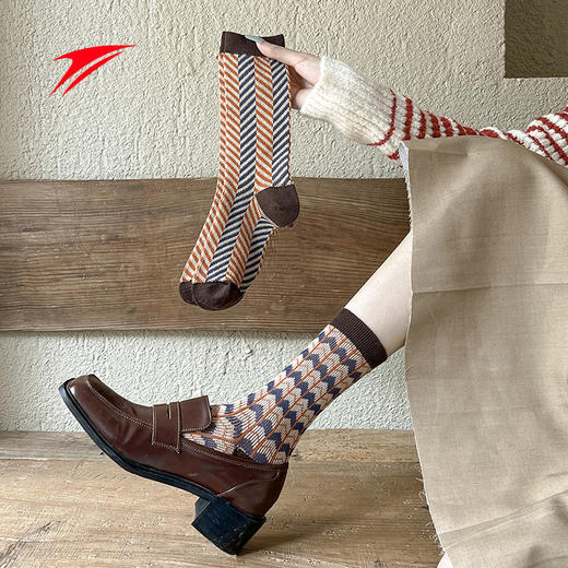 金莱克秋冬季学院风爆款 双针双线中筒袜 复古羊绒袜组合装JLK26FG001 商品图2