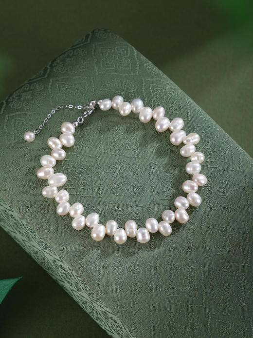 子佩集【珠澈凝霜】银S925珍珠惜王妃手链【SPB0750002】4*6mm珠巴洛克2601 商品图4