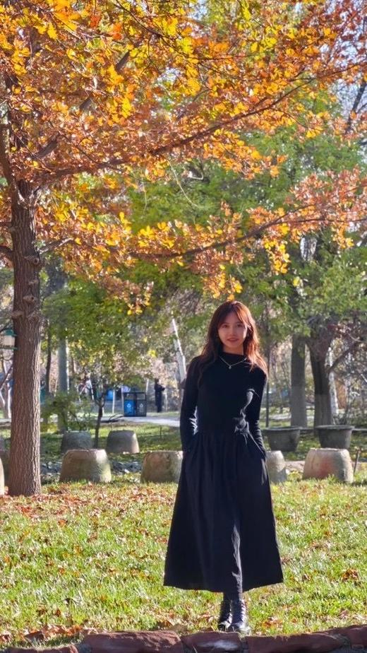 美洋同款王炸小黑裙慵懒神秘拉绒百搭气场连衣裙 商品图11