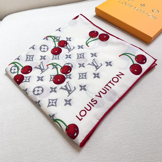 秋冬特惠💰450 LV围巾 LV X TM MONOGRAM
CERISE 丝毛方巾【双面丝毛同色】 商品图6
