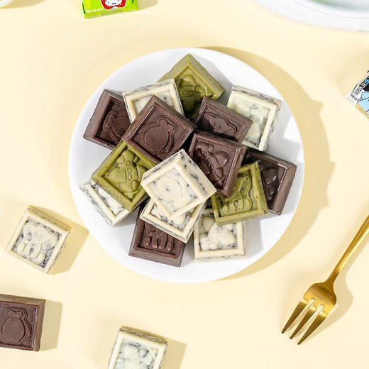 蜡笔小新曲奇巧克力 4盒装配礼盒袋（75g/盒） 商品图5