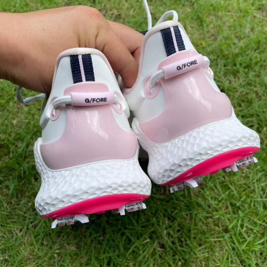 正品 G4 女士高尔夫球鞋，看内长下单。无原盒
36.5/2(内长225)
38/1(内长235)
40/1(内长250)
40.5 /1 （内长255） 商品图7