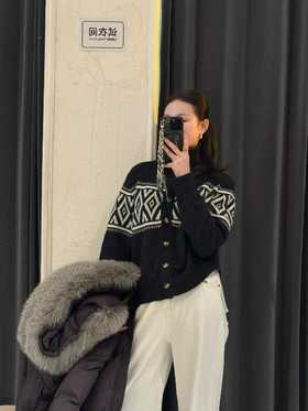 【门店同款】ENJOY冬季“游牧漫寻”菱形格提花立领开衫 167594381