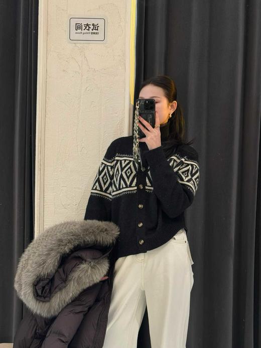 【门店同款】ENJOY冬季“游牧漫寻”菱形格提花立领开衫 167594381 商品图0